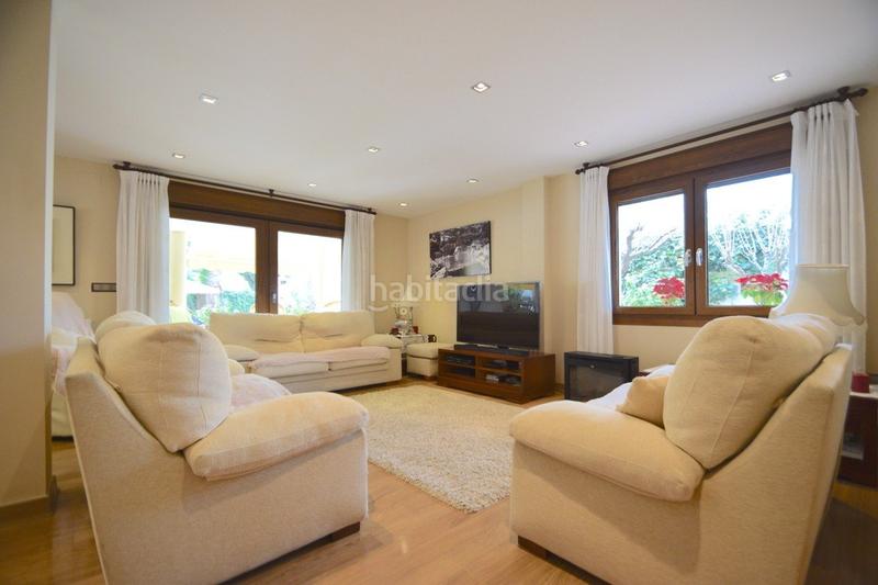 Foto 61022791-3e3b-44dd-ad6d-6f656340c672. Chalet with heating parking pool in Rincón Bajo Benidorm