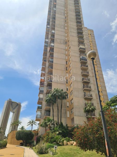 Foto 0ca3efc0-e6cb-4869-8ba1-a70bf7f56ab4. Apartament amb calefacció aparcament piscina a Via Parque Benidorm