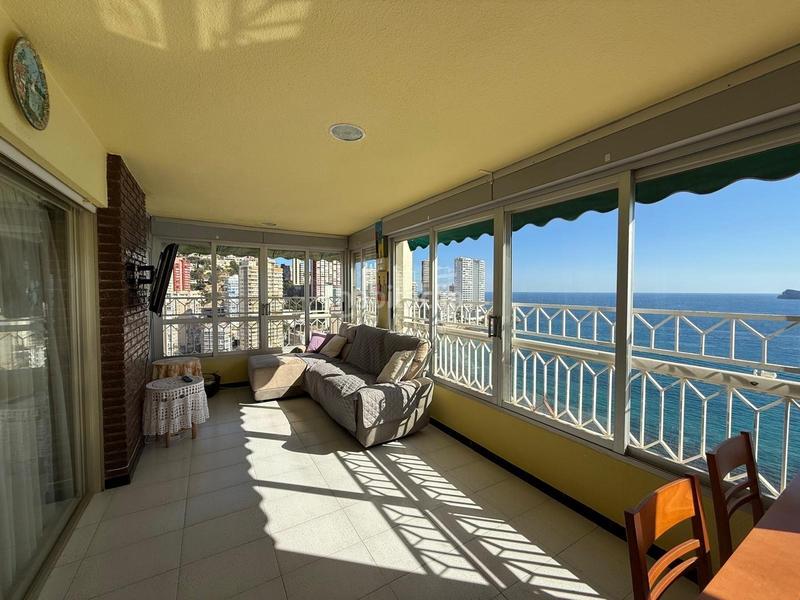Foto 13a194de-9c9d-4843-8027-cb84191a814f. Piso increible gran piso en 1 linea levante con vistas espectaculares al mar y . en Benidorm