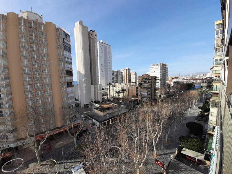 Foto acf98762-0f44-4c33-80ab-43a66b0826b4. Pis amb aparcament a Playa Levante Benidorm