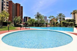 Apartament a Rincón Bajo. Piso con 2 dormitorios y terraza acristalada en zona rincon llan