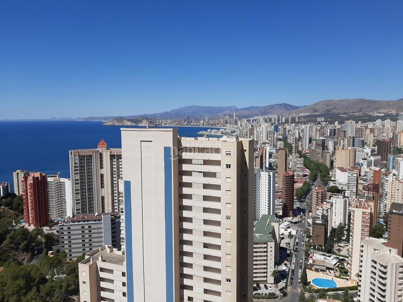 Foto ef571b3f-4a46-4cbb-abe7-990f88261f45. Piccolo appartamento con riscaldamento parcheggio piscina in Benidorm