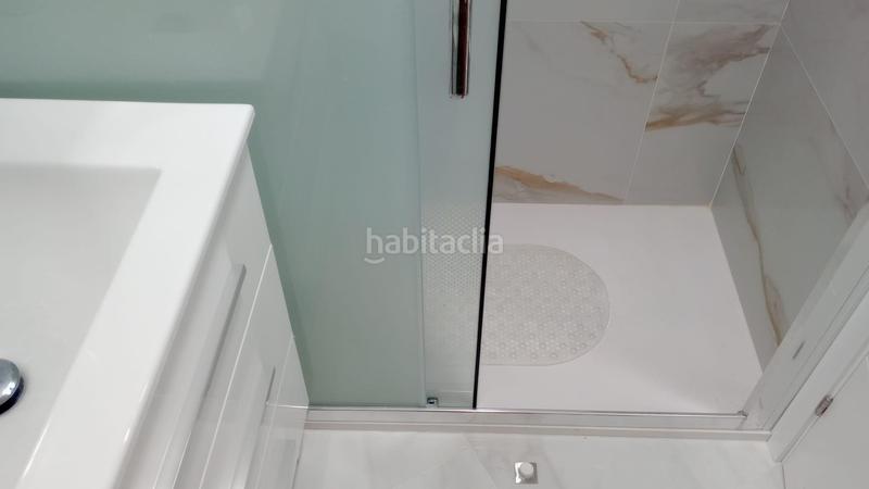 Foto c914424e-a98e-4e5f-9ab1-fdeaf96ae14b. Apartament amb calefacció aparcament piscina a Playa Levante Benidorm
