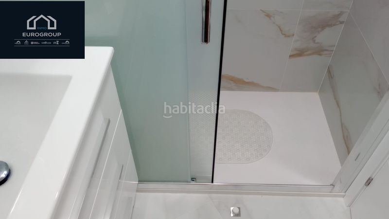 Foto 82da21b7-3644-457e-a9d3-d71141ff3b3b. Apartament amb calefacció aparcament piscina a Playa Levante Benidorm