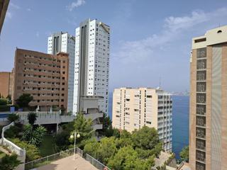 Apartament a Rincón Alto. Piso de esquina con 2 dormitorios y vistas preciosas al mar cerc