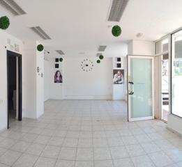 Local commercial à Playa Levante. Local comercial ubicado entre 1 y 2 linea playa levante, a unos