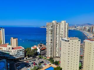Apartament a Rincón Alto. Bonito apartamento a un paso de playa, con vistas magnificas al