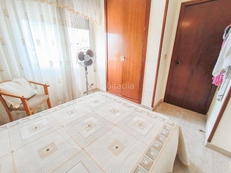 Foto 100bd82d-5d21-468a-95bf-bcfd0ba50c05. Appartement avec parking piscine dans Playa Poniente Benidorm