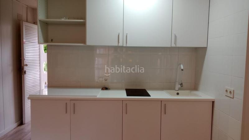 Foto 5cc5b7ec-b885-47f5-8e8a-d9f5316ad27f. Estudio bonito estudio recien reformado en zona rincon de loix. en Benidorm