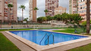 Piso en Rincón Bajo. Amplio piso con 3 dormitorios y plaza de garaje subterránea en z