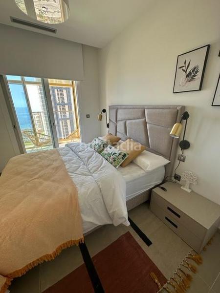 Foto 2af422fa-d33b-4720-a94d-98c91f95f1f9. Apartament amb calefacció aparcament piscina a Playa Poniente Benidorm