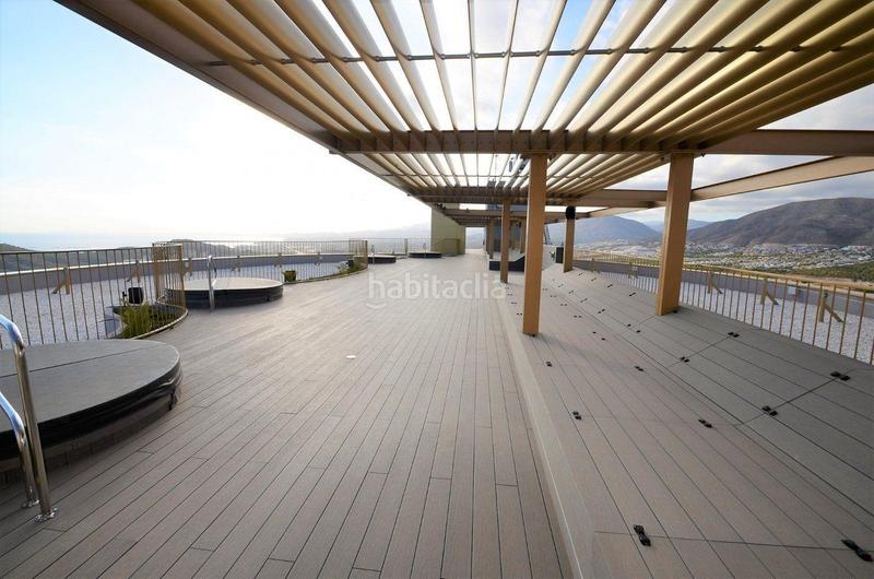 Foto 3895afa9-d05a-42ff-b841-21ddb780f5e6. Apartament amb calefacció aparcament piscina a Playa Poniente Benidorm
