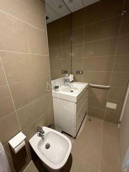 Foto 78aebaba-9cc8-4101-b925-93d63a4d4a0e. Apartament amb calefacció aparcament piscina a Playa Poniente Benidorm