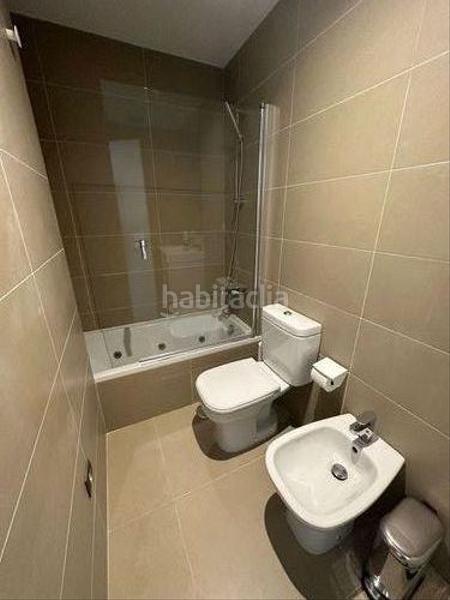 Foto acd8c839-1ad8-400d-a665-1e2a321c9c4d. Apartament amb calefacció aparcament piscina a Playa Poniente Benidorm