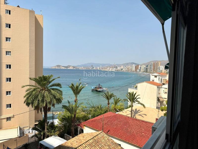 Foto 323570a5-eb53-4a38-9557-6ea12f99a007. Apartamento reformado apartamento con vistas al mar a un paso de playa levante. en Benidorm