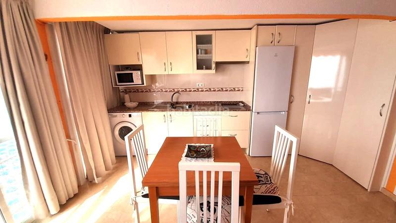 Foto 3b59e3cf-ec7f-46a7-ae84-a99e8f014fb7. Dúplex se vende dúplex dividido en cuatro apartamentos, en primera linea de levante . eurocenterinmobiliaria.com en Benidorm
