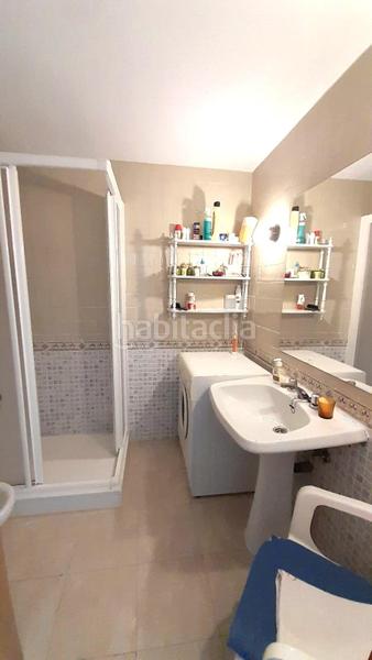 Foto bf025349-1e28-487f-9ab3-259c28e8df63. Dúplex se vende dúplex dividido en cuatro apartamentos, en primera linea de levante . eurocenterinmobiliaria.com en Benidorm