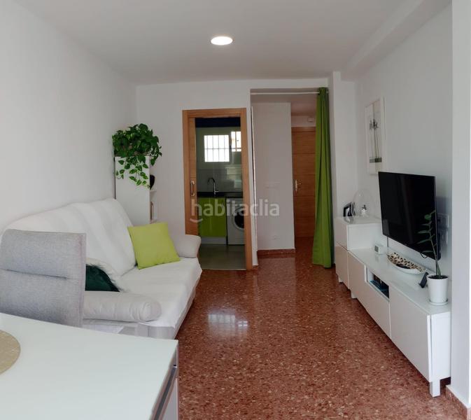 Foto 41cb6767-4c1b-4b1e-8637-dad01431ebaa. Apartamento reformado apartamento con terraza acristalada en zona levante. en Benidorm