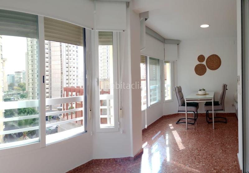 Foto b909d912-0867-4220-9c85-7d4e3dcba93b. Apartamento reformado apartamento con terraza acristalada en zona levante. en Benidorm