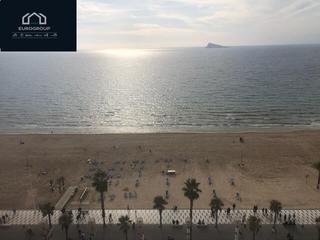 Lloguer Apartament a Playa Levante. Amplio estudio en 1 linea de playa de levante, benidorm .www,eur