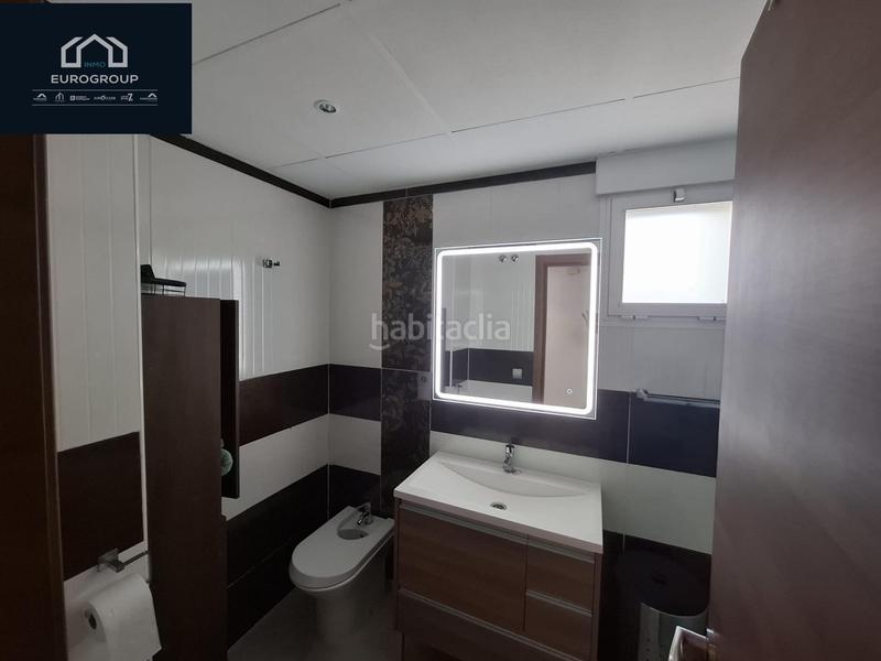 Foto c703fad5-ff2e-4d3c-8436-8b618ebc71ff. Apartament amb aparcament piscina a cala Finestrat Finestrat