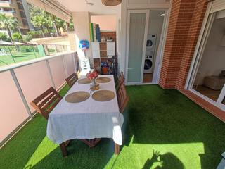 Apartament a Las Azaleas-Alkadir. Se vende apartamento en cala de villajoyosa de dos dormitorios .