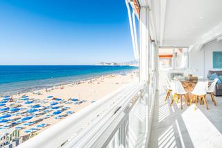 Apartament a Playa Levante. Apartamento reformado en venta en primera línea de playa levante
