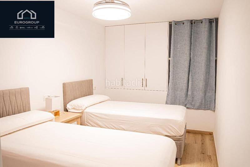 Foto fedaabb3-aff6-48ec-821a-7e233c643f63. Location appartement avec parking piscine dans Rincón Alto Benidorm