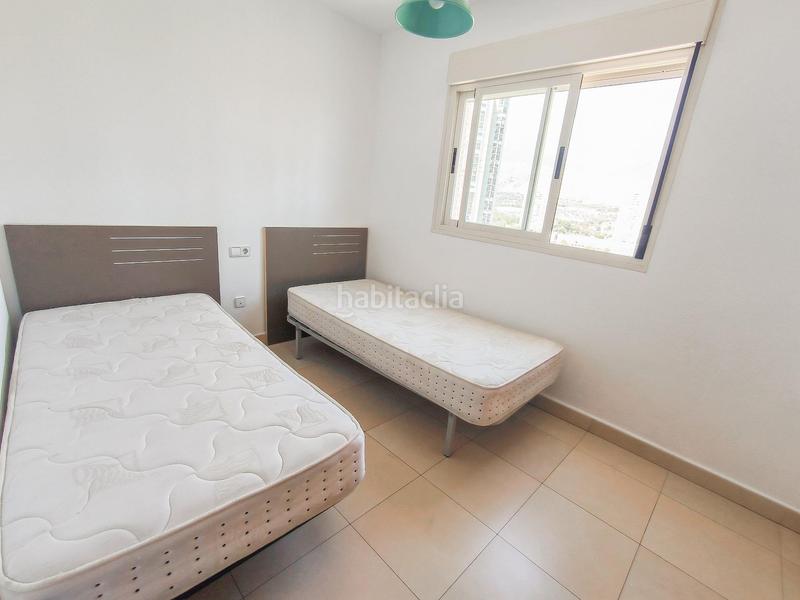 Foto f5c6479f-dc1b-408c-9a24-6dcb2961fd44. Apartamento amplio piso con 2 dormitorios y vistas al mar, con plaza de garaje y trastero privados en zona playa poniente. en Benidorm