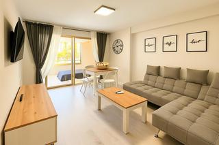 Apartamento en Rincón Bajo. Precioso piso recién reformado, con terraza y 3 dormitorios cerc