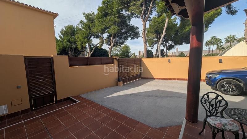 Foto 1589ae22-7e08-4703-b3aa-0a35427eab8a. Maison jumelée avec parking piscine dans Rincón Bajo Benidorm