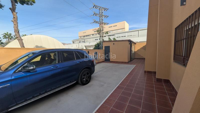 Foto 1ebb93d9-c909-41e3-8f2d-1f764a5a55e5. Maison jumelée avec parking piscine dans Rincón Bajo Benidorm