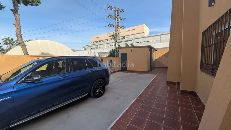 Foto 515418e7-cd71-4351-a480-ef8bbbbbb023. Casa aparellada amb aparcament piscina a Rincón Bajo Benidorm