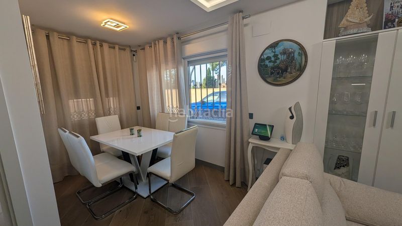 Foto 6f93302f-e279-4a3a-8e7e-f5ef085742cf. Casa aparellada amb aparcament piscina a Rincón Bajo Benidorm