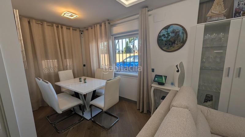 Foto 940cc63a-8193-4598-a206-d446eb3e0a3d. Maison jumelée avec parking piscine dans Rincón Bajo Benidorm