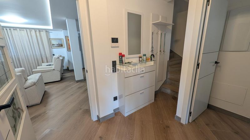 Foto c7ce29f5-102d-459f-b2c0-7c1c4ee24b24. Casa aparellada amb aparcament piscina a Rincón Bajo Benidorm