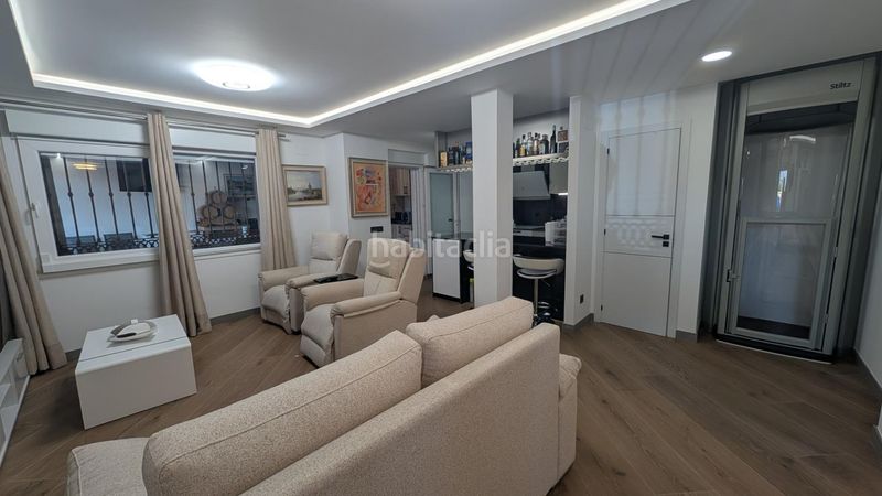 Foto d7df220f-8a47-4dbe-af84-4f4c3e44774c. Casa aparellada amb aparcament piscina a Rincón Bajo Benidorm