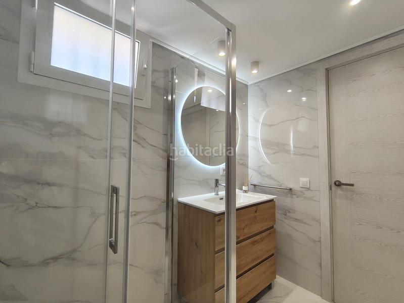 Foto 300d7542-ec11-4ed9-8b29-2a275f605881. Apartamento espectacular reformado apartamento con vistas al mar y en zona levante. en Benidorm