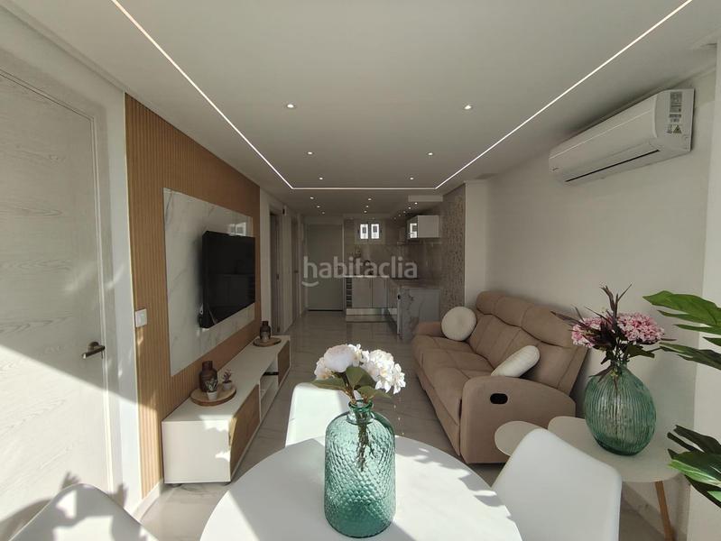 Foto 468a2f8c-1df1-487a-8c31-6c15d63a4324. Apartamento espectacular reformado apartamento con vistas al mar y en zona levante. en Benidorm