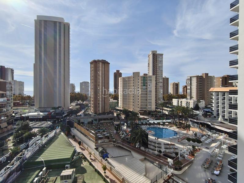 Foto 4695dab0-7892-417b-bb12-cebcdf672343. Apartamento espectacular reformado apartamento con vistas al mar y en zona levante. en Benidorm
