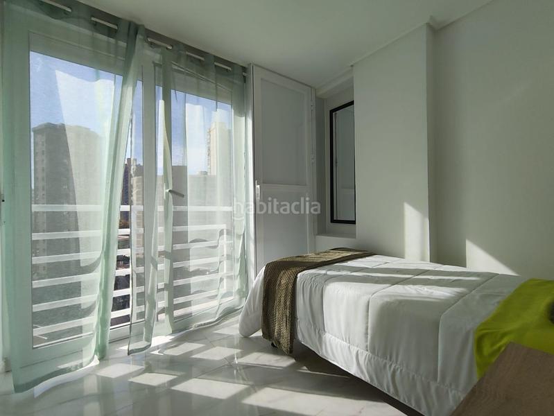 Foto 7681cf44-e7e4-4c91-8a1d-d2e42e6c4f36. Apartamento espectacular reformado apartamento con vistas al mar y en zona levante. en Benidorm