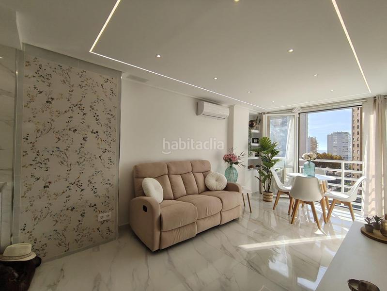 Foto cbef25a5-afd3-41e7-966d-324a6e5fa681. Apartamento espectacular reformado apartamento con vistas al mar y en zona levante. en Benidorm