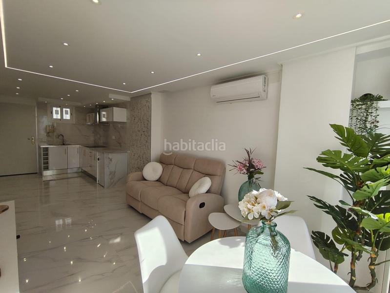 Foto fe9d5e4b-2943-40f2-85ca-b053b85a8280. Apartamento espectacular reformado apartamento con vistas al mar y en zona levante. en Benidorm