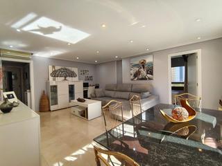 Appartement  Calle del esperanto. Magnifico piso totalmente reformado con 3 dormitorios en zona le