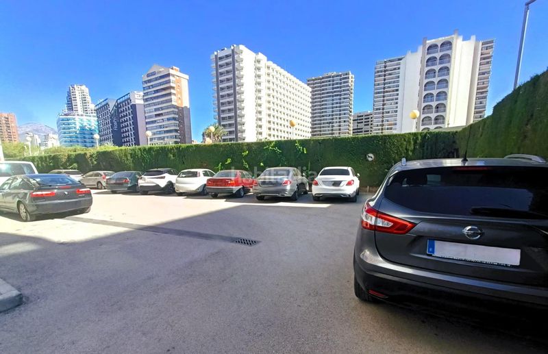 Foto 927610b3-c25e-4955-bf86-e5d845e7cb6b. Planta baixa amb aparcament piscina a Playa Levante Benidorm