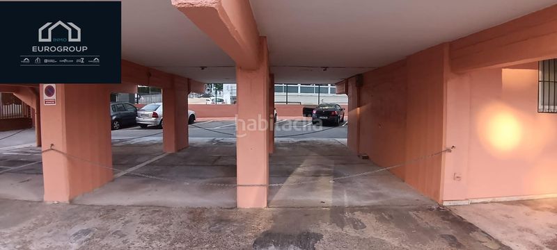 Foto c75e818d-8410-4875-82e7-782d6b9c7e25. Aparcament cotxe a Rincón Alto Benidorm