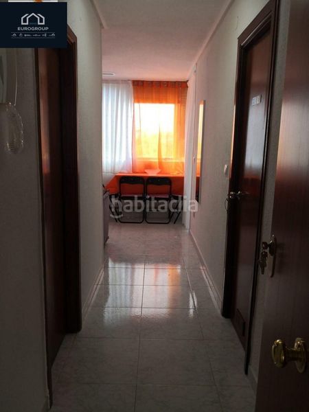 Foto b5f8a245-427c-4c94-bafb-2950005bb106. Apartament amb aparcament a Levante Alto Benidorm