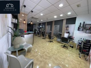 Rent Business premise in Colonia Madrid. Local  en zona colonia madrid, benidorm , para peluqueria u otra