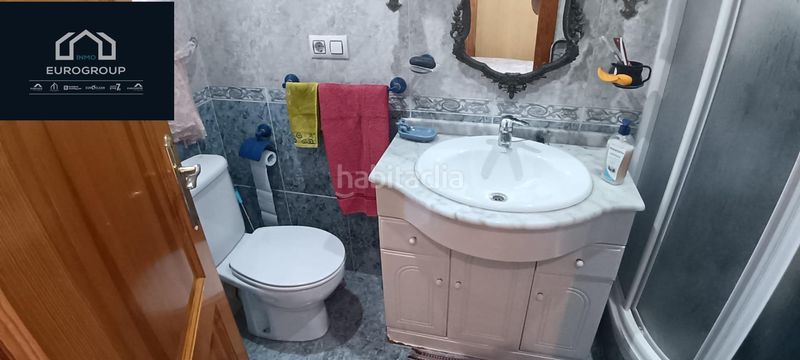 Foto f5d495b3-31a2-41c0-9707-ddd306169345. Àtic amb aparcament a Playa Levante Benidorm