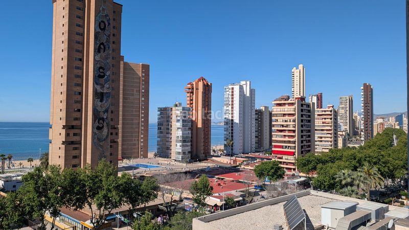 Foto 26369bcf-1985-4696-b85d-735e7dd575cf. Apartament amb aparcament piscina a Playa Levante Benidorm